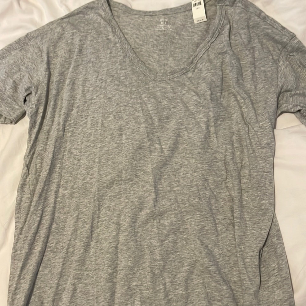 NWT American Eagle Oversized V neck Tshirt